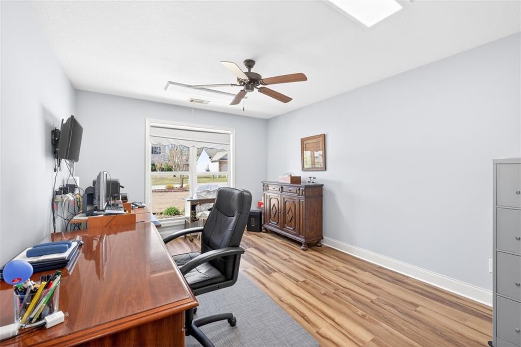 1411 Silvergate Way Winder, GA 30680 - Photo 25 of 40