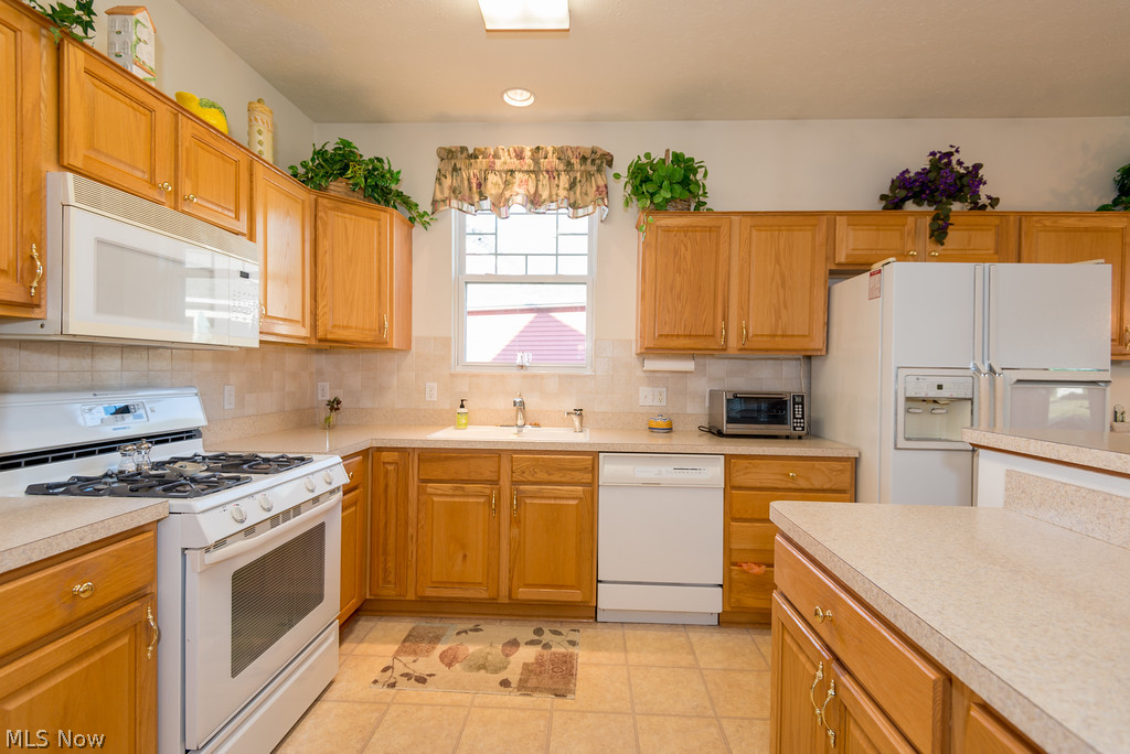 2349 Roxbury Road Avon, OH 44011 - Photo 9 of 25 Gallery Image 9