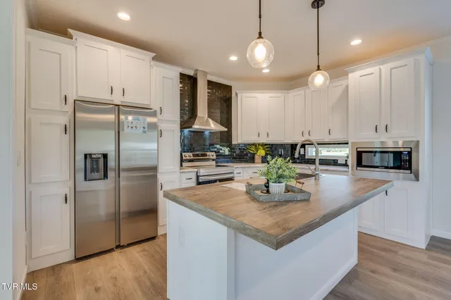 $274,900 | 1558 River Path, Morristown, TN 37813