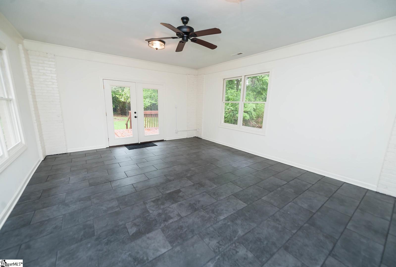 2211 Edgefield Road Spartanburg, SC 29302 - Photo 14 of 36 Gallery Image 14