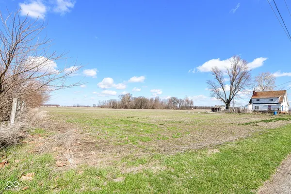 $749,900 | 9562 East 500 North, Sheridan, IN 46069