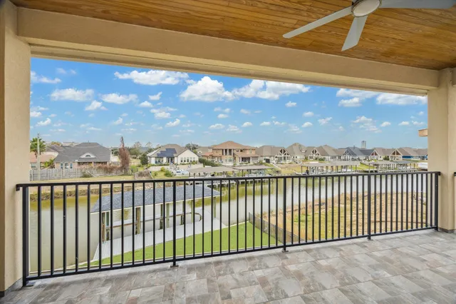 front view of house with a yard