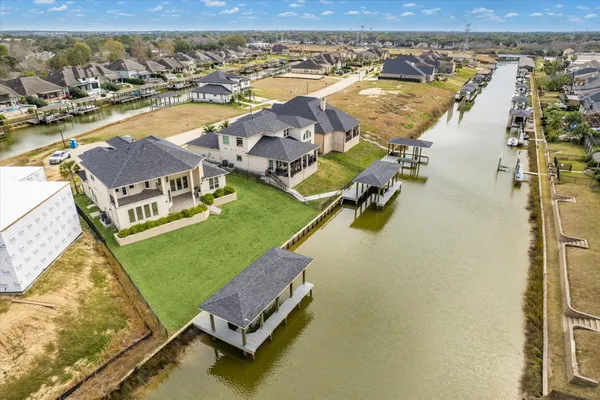 $6,300 | 602 Appia Drive, Kemah, TX 77565