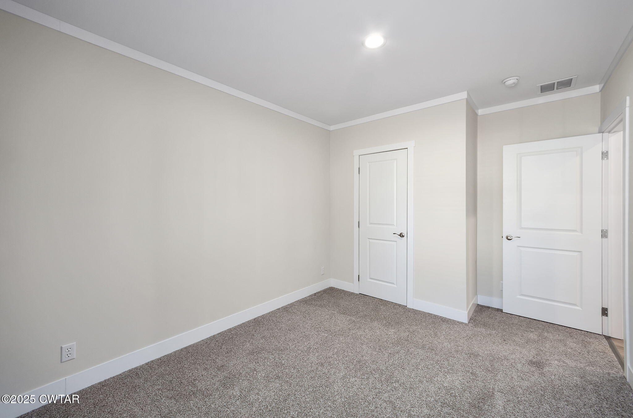 2127 North Royal Street Jackson, TN 38305 - Photo 19 of 26 a view of an empty room
