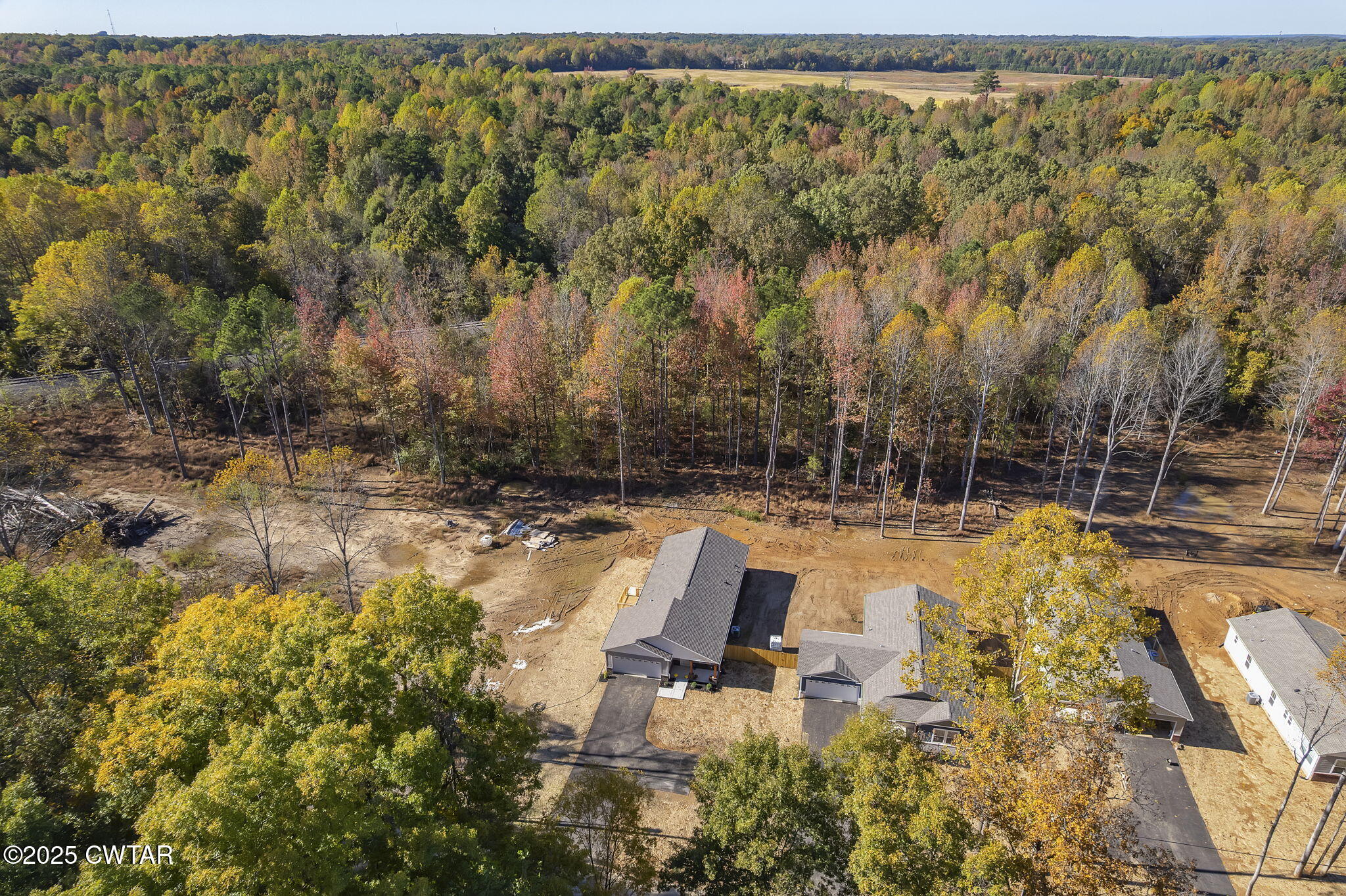 2127 North Royal Street Jackson, TN 38305 - Photo 22 of 26 a view of a yard with swimming pool