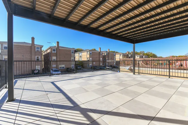 $2,150 | 8629 West Summerdale Avenue, Unit 2, Chicago, IL 60656