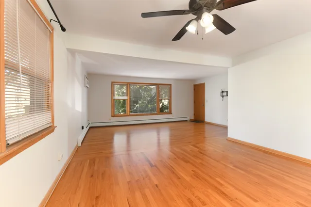 $2,150 | 8629 West Summerdale Avenue, Unit 2, Chicago, IL 60656
