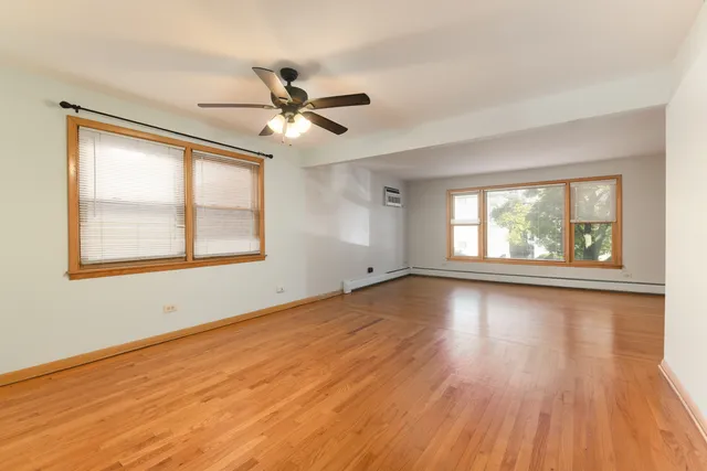$2,150 | 8629 West Summerdale Avenue, Unit 2, Chicago, IL 60656