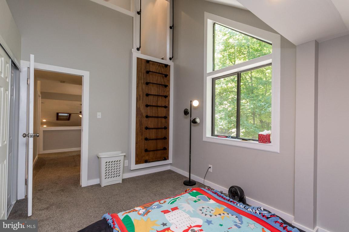 10275 Greystone Road Manassas, VA 20111 - Photo 22 of 29 Bedroom