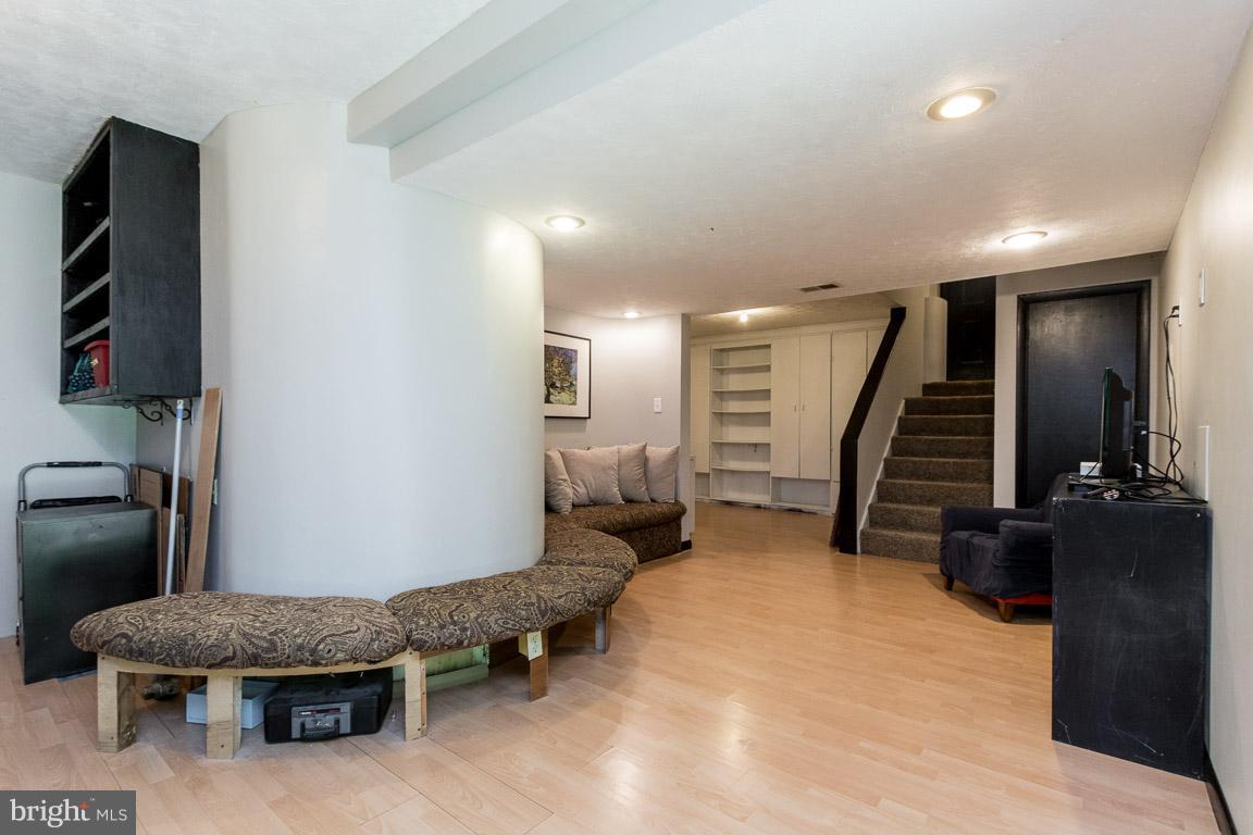 10275 Greystone Road Manassas, VA 20111 - Photo 25 of 29 Basement