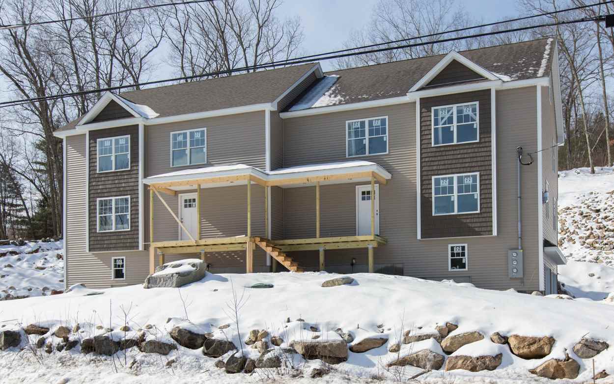 579 Mammoth Road, Unit B Pelham, NH 03076 - Photo 5 of 11
