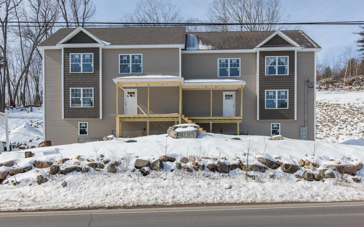 579 Mammoth Road, Unit B Pelham, NH 03076 - Photo 6 of 11