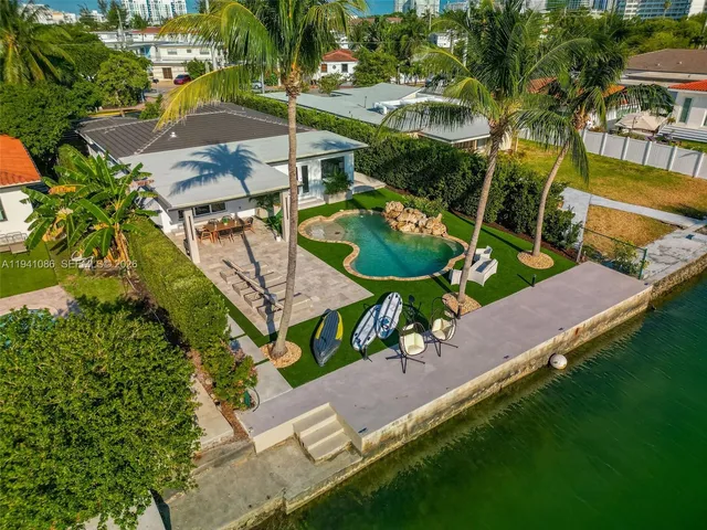 an aerial view of a house having outdoor space