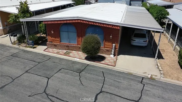 a front view of a house with garage