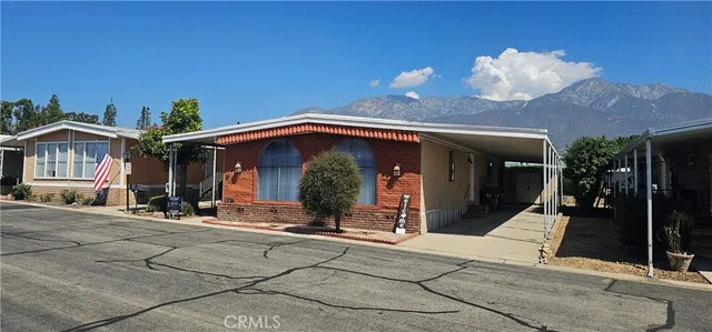 a view of a house with outdoor space
