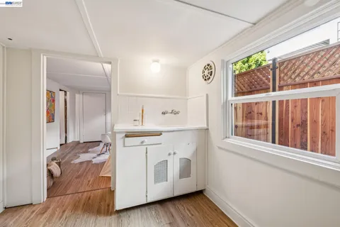 $849,000 | 467 Santa Clara Avenue, Alameda, CA 94501