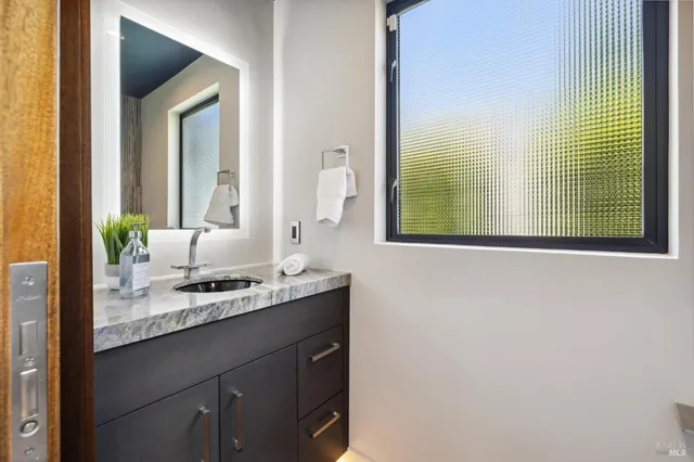 $2,495,000 | 101 Lincoln Drive, Sausalito, CA 94965