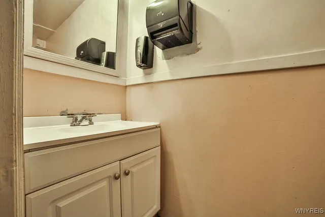 $349,900 | 547 Tonawanda Street, Buffalo, NY 14207