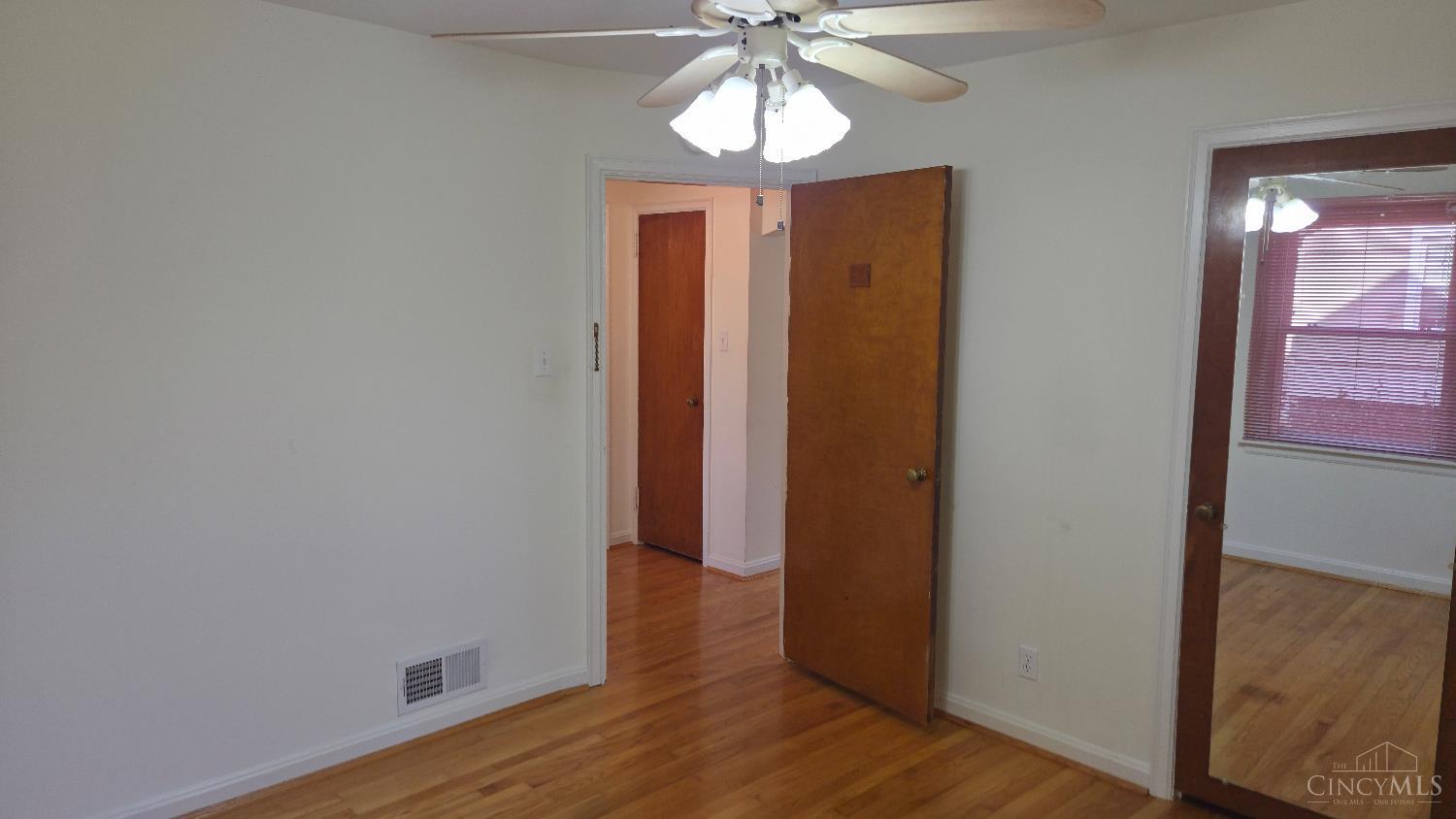 8240 Camargo Road Madeira, OH 45243 - Photo 21 of 32