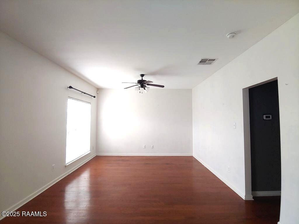 9409 Gage Road Maurice, LA 70555 - Photo 3 of 21 3 Living Room