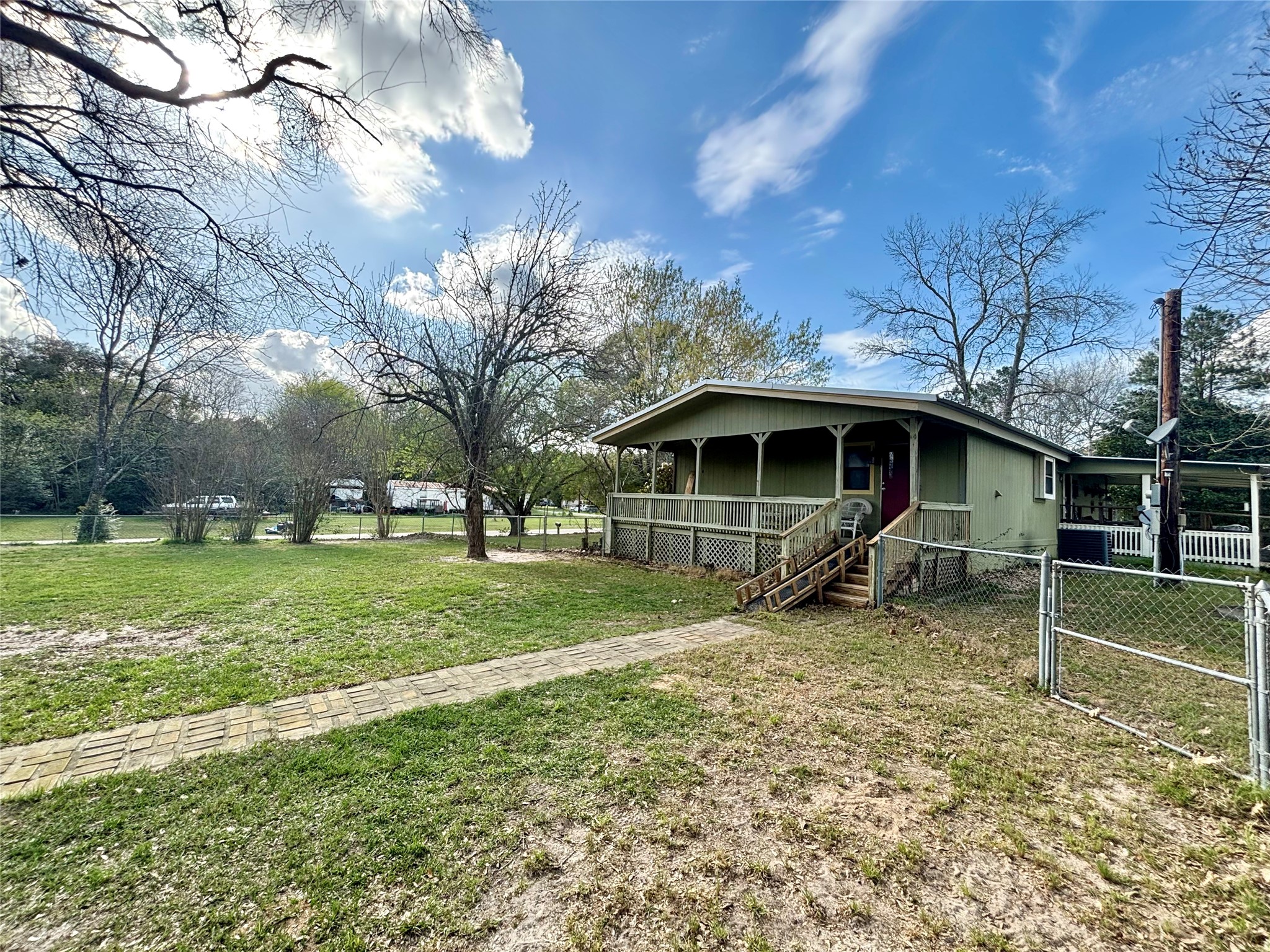 908 North Pitzer Street Colmesneil, TX 75938 - Photo 21 of 35
