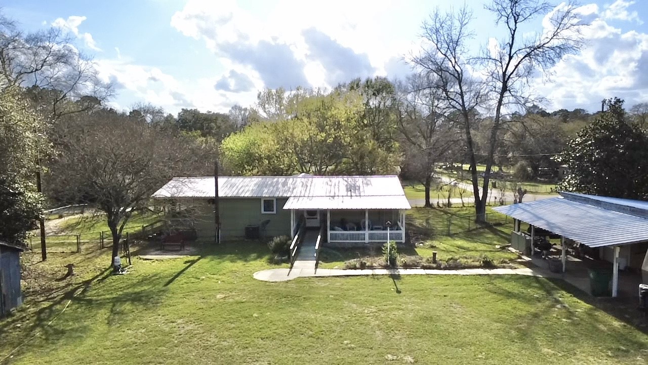 908 North Pitzer Street Colmesneil, TX 75938 - Photo 32 of 35