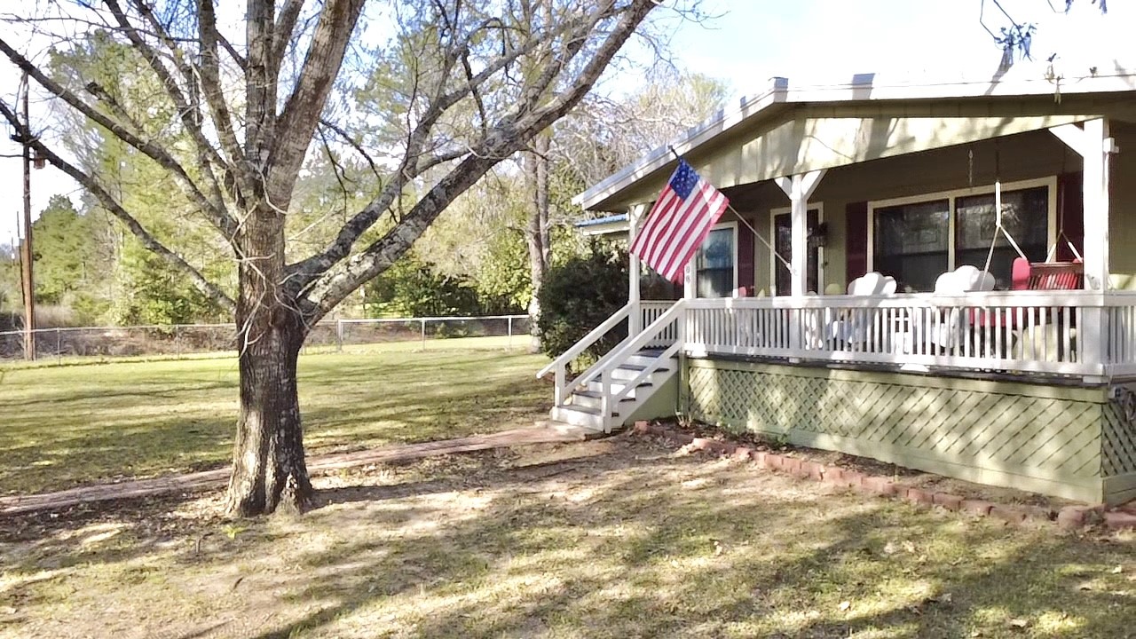 908 North Pitzer Street Colmesneil, TX 75938 - Photo 8 of 35