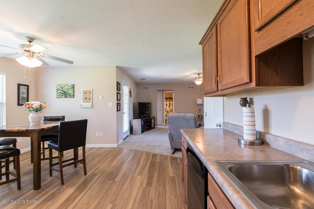 7322 Quindero Run Road Louisville, KY 40228 - Photo 12 of 29 DSC_3408