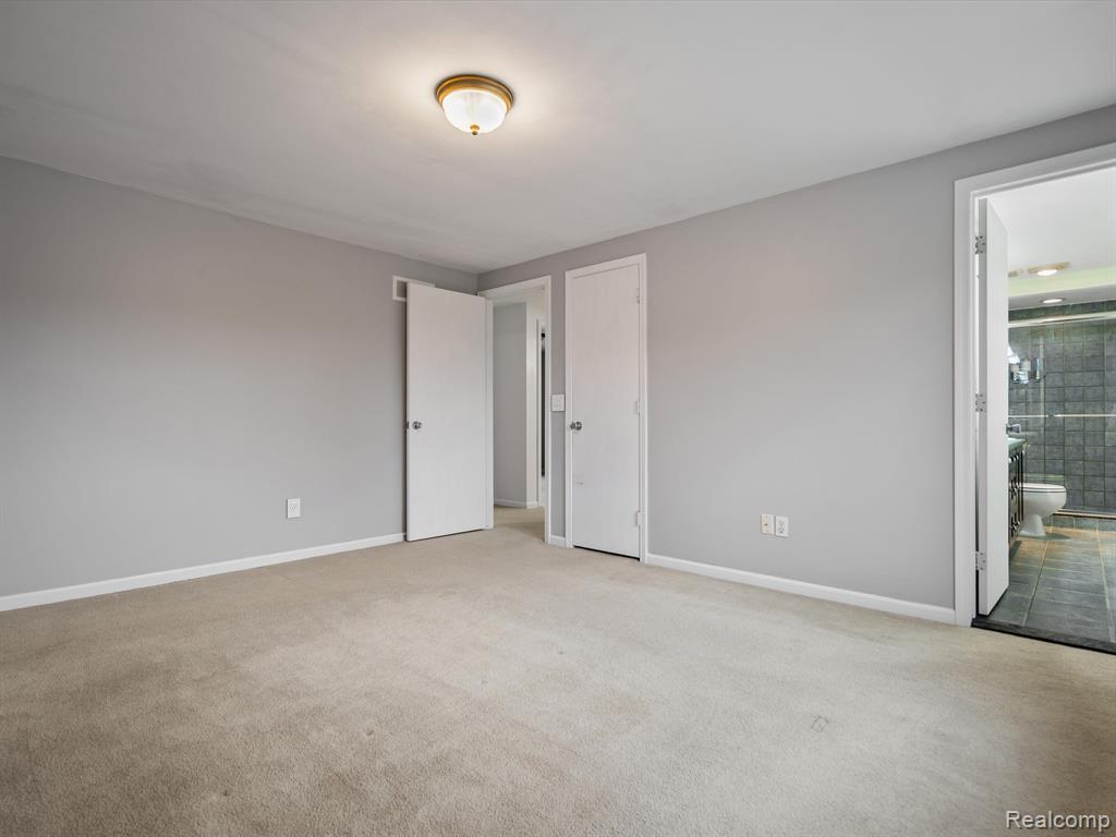 305 Torrent Court Rochester Hills, MI 48307 - Photo 22 of 36