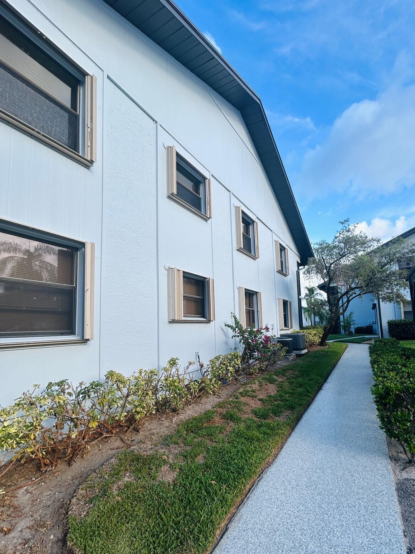 1811 Southwest Palm City Road, Unit A602 Stuart, FL 34994 - Photo 24 of 29 7