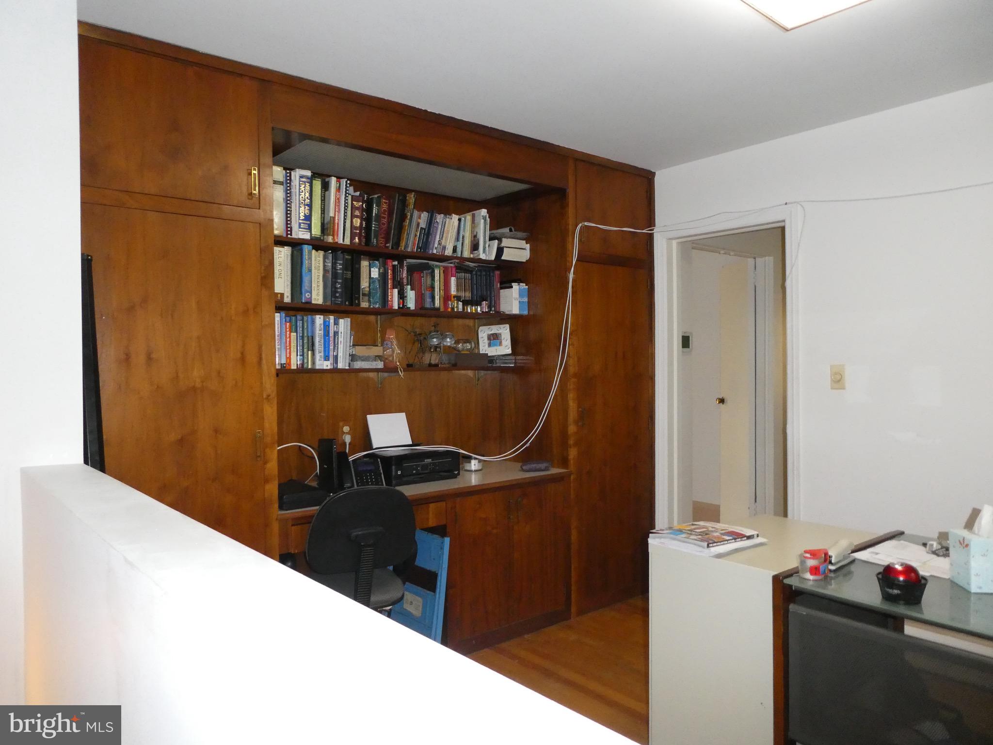 4024 Essex Road Baltimore, MD 21207 - Photo 13 of 44 Office/Den or school work area w/built-ins