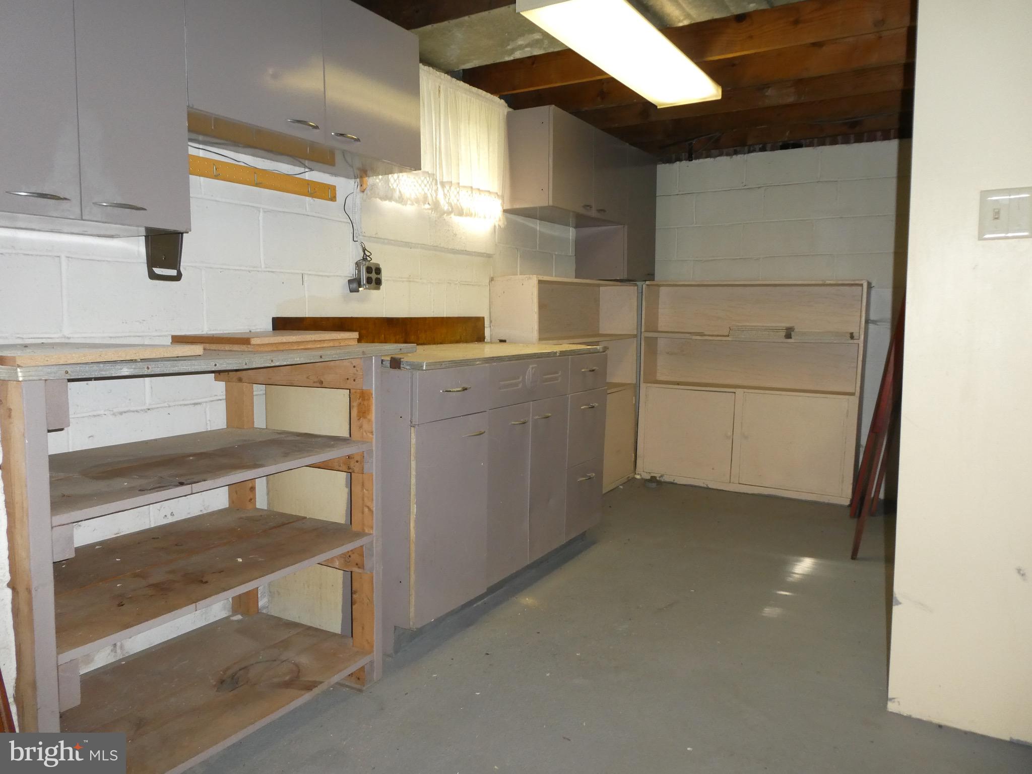 4024 Essex Road Baltimore, MD 21207 - Photo 30 of 44 Electrical outlets for the avid Handyperson ...