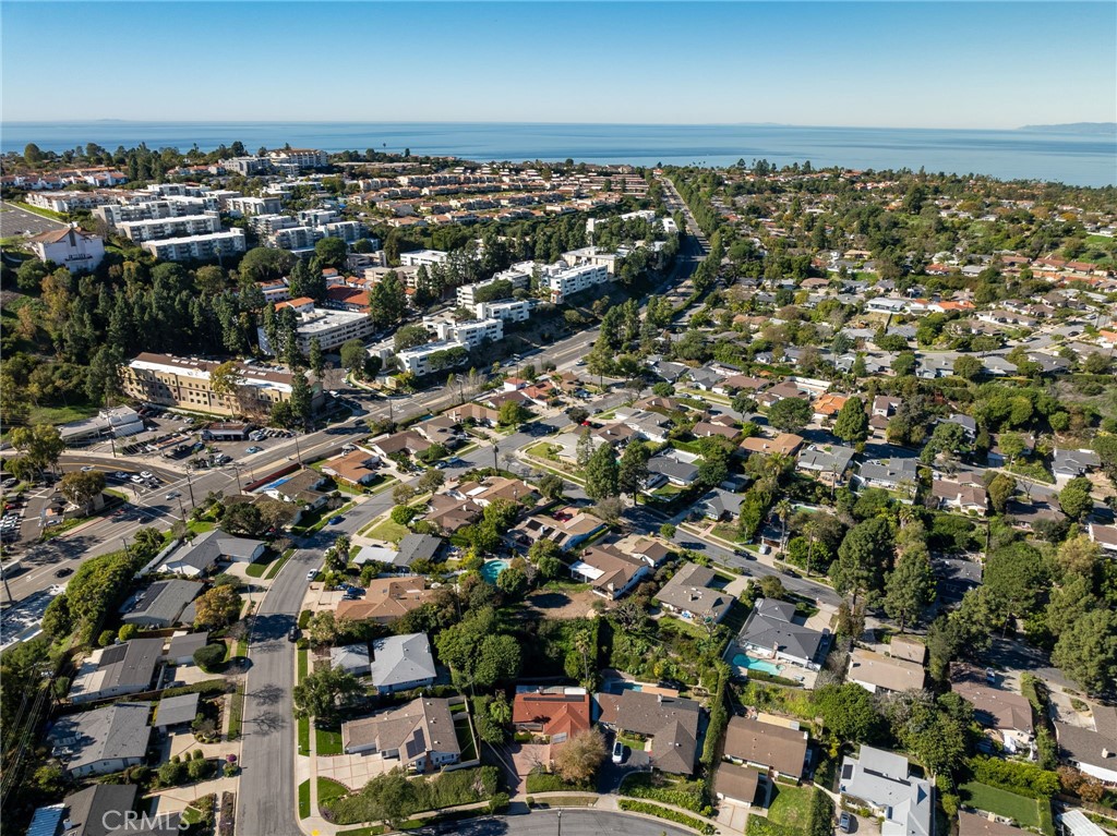 27151 Pembina Road Rancho Palos Verdes, CA 90275 - Photo 32 of 33 an aerial view of multiple house