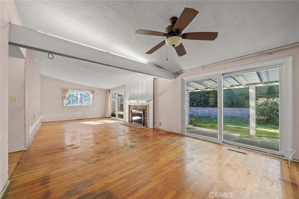 27151 Pembina Road Rancho Palos Verdes, CA 90275 - Photo 10 of 33 a view of an empty room with a window