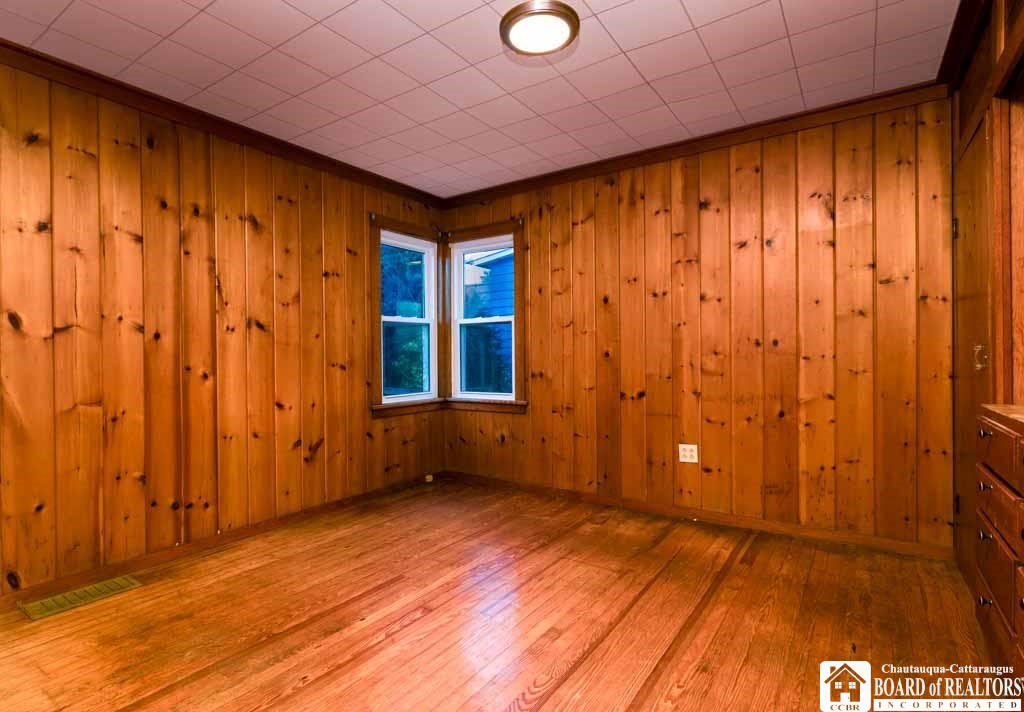 115 Nevins Street Dunkirk, NY 14048 - Photo 15 of 34 1st floor bedroom