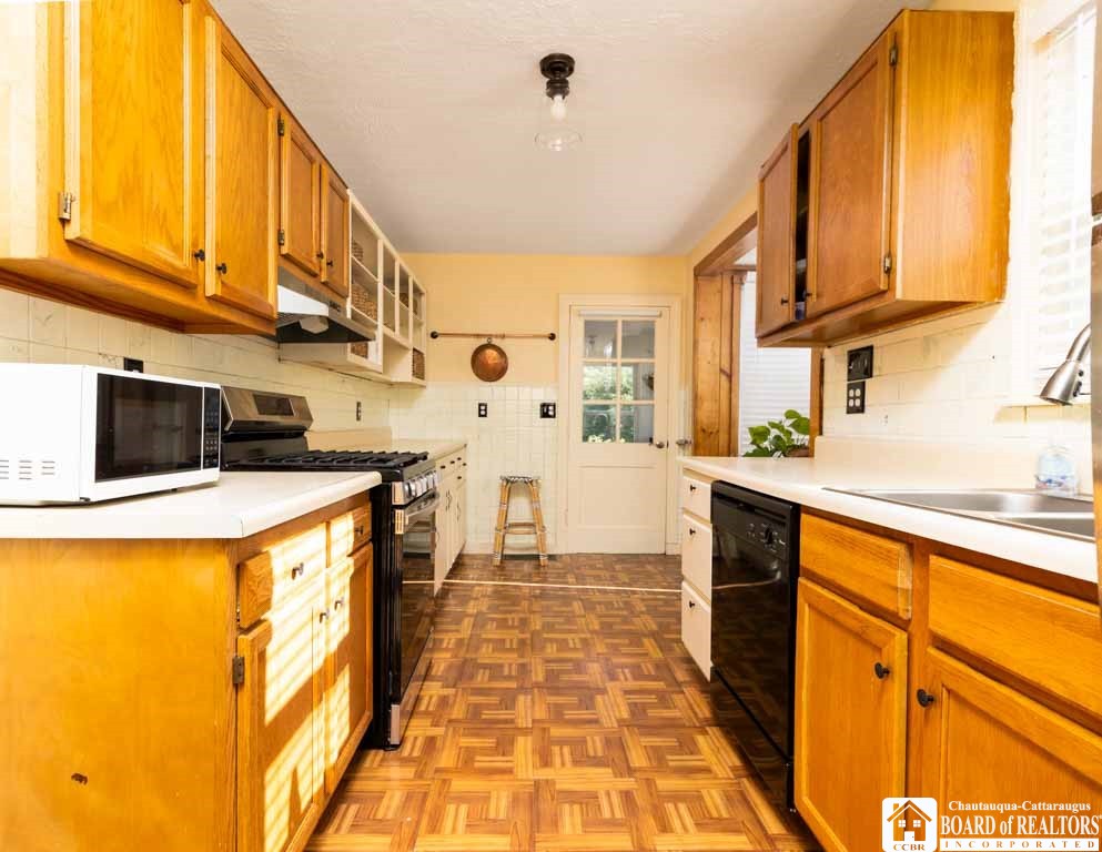 115 Nevins Street Dunkirk, NY 14048 - Photo 18 of 34 Kitchen