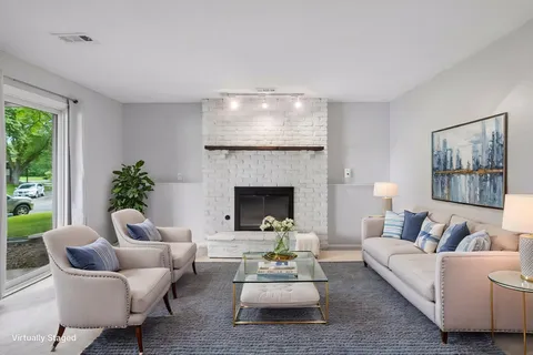 $262,000 | 9651 Ensign Circle, Bloomington, MN 55438
