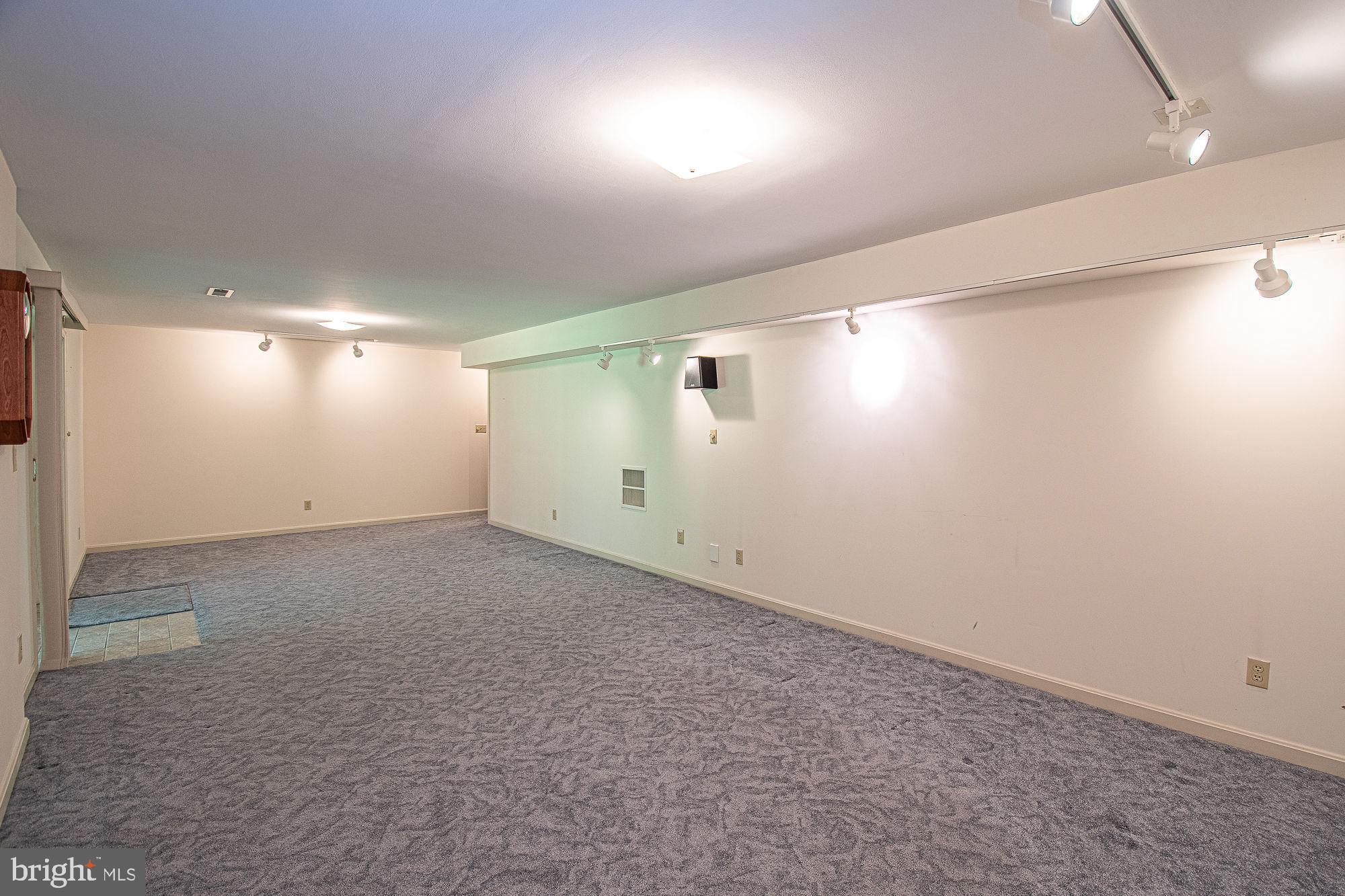 3221 Freezeland Road Linden, VA 22642 - Photo 45 of 53 Gallery Image 45