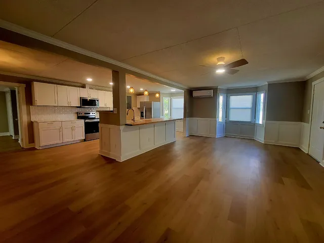 $1,800 | 1106 East Veterans Drive, Perry, FL 32347