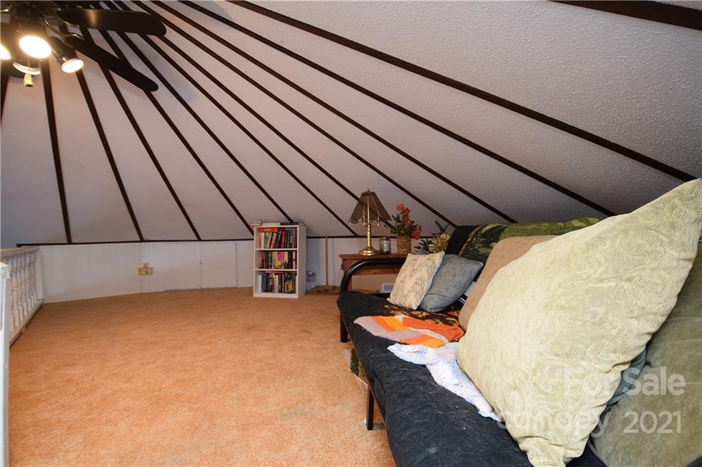 87 Rockledge Road Spruce Pine, NC 28777 - Photo 12 of 25 Gallery Image 12