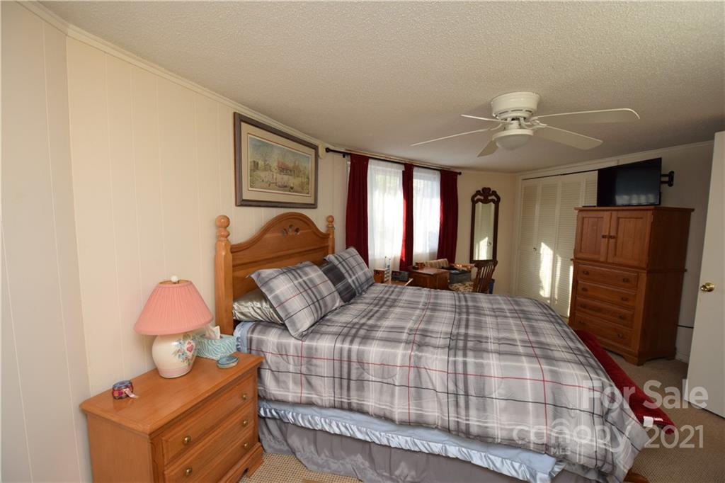 87 Rockledge Road Spruce Pine, NC 28777 - Photo 15 of 25 Gallery Image 15