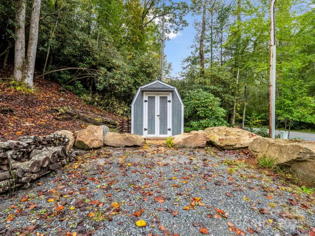 $650,000 | 800 Williamson Creek Road, Pisgah Forest, NC 28768