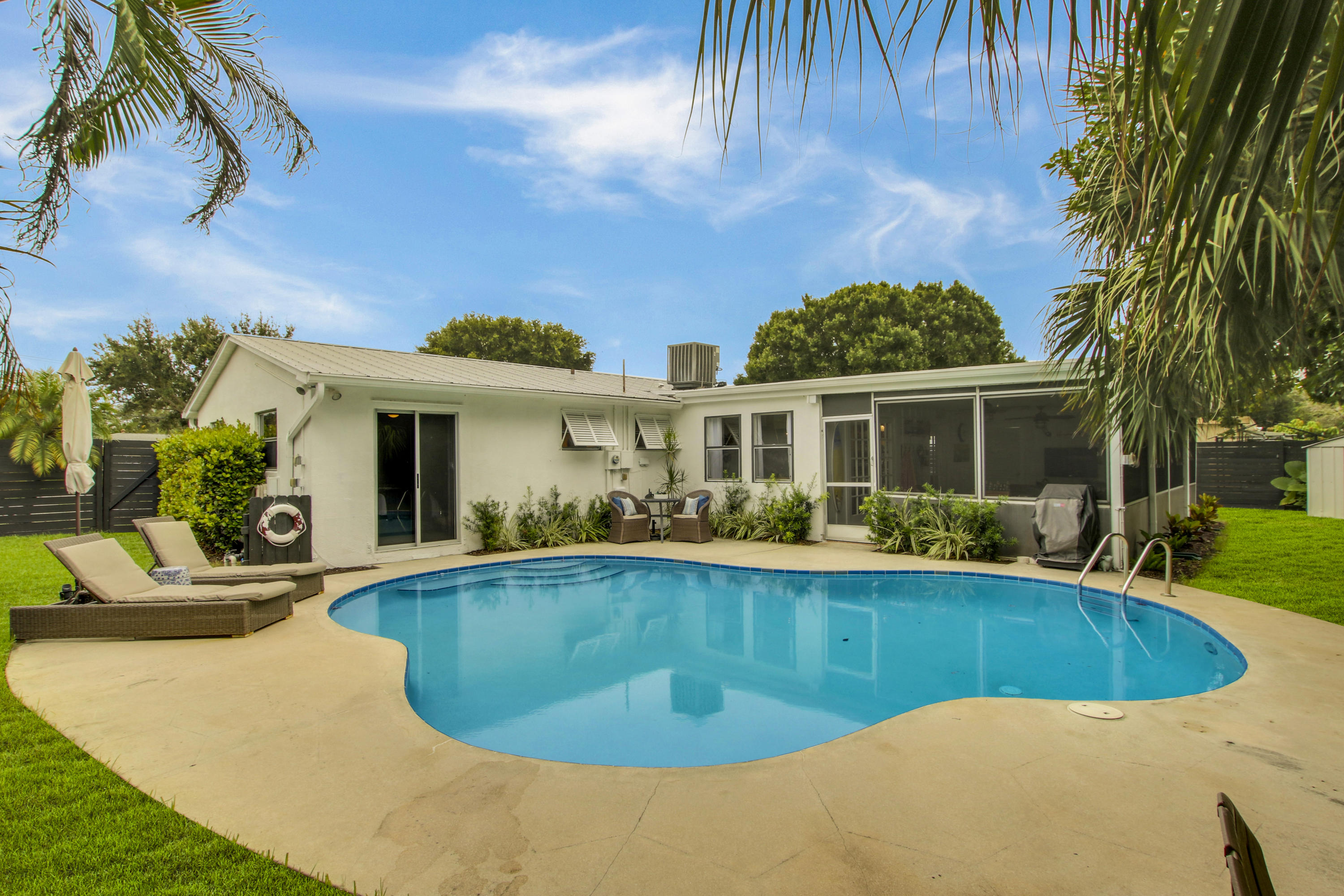 1512 Kingsley Road Jupiter, FL 33469 - Photo 2 of 38 House1-22