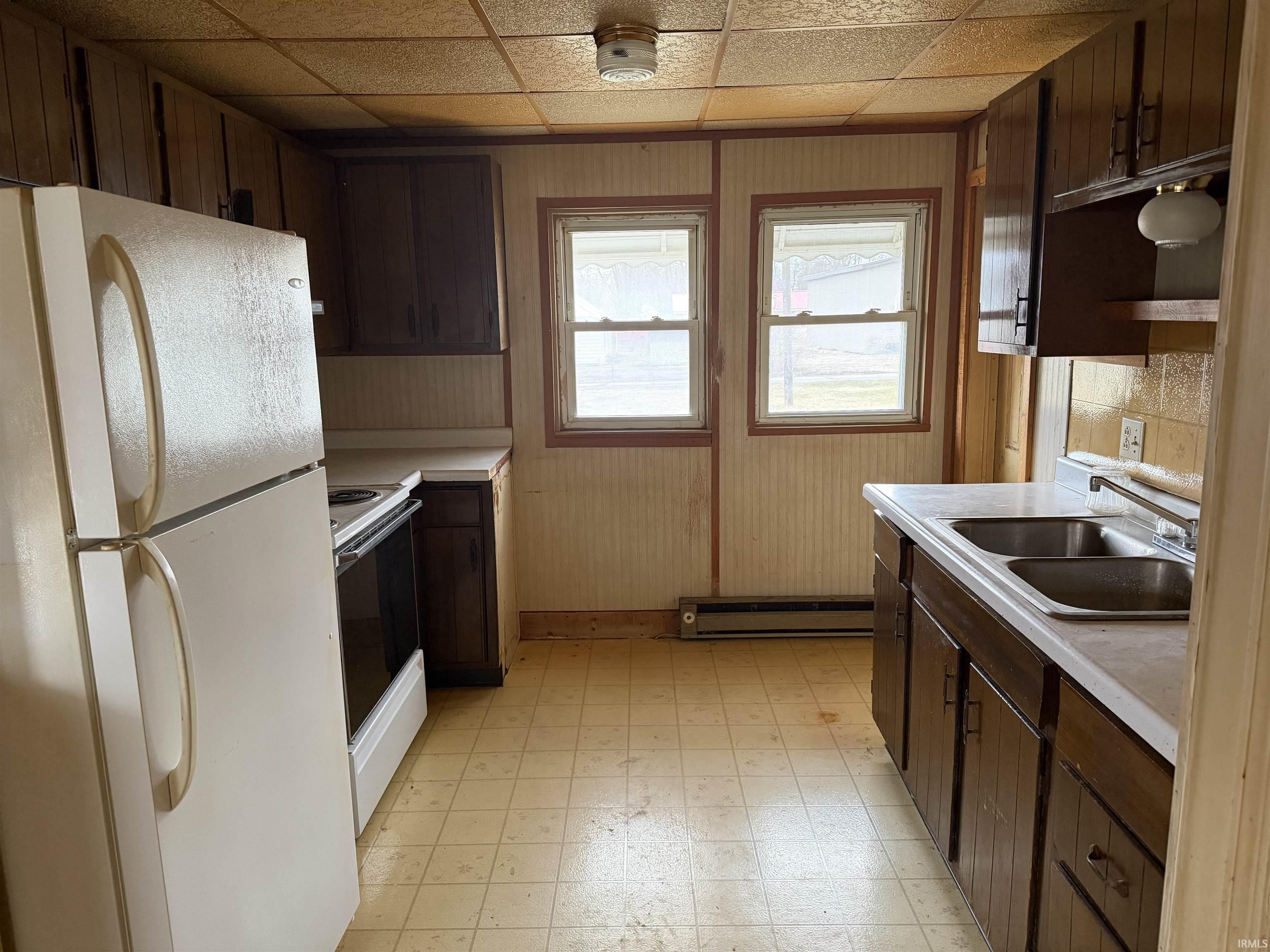 715 Elm Street Decatur, IN 46733 - Photo 4 of 13