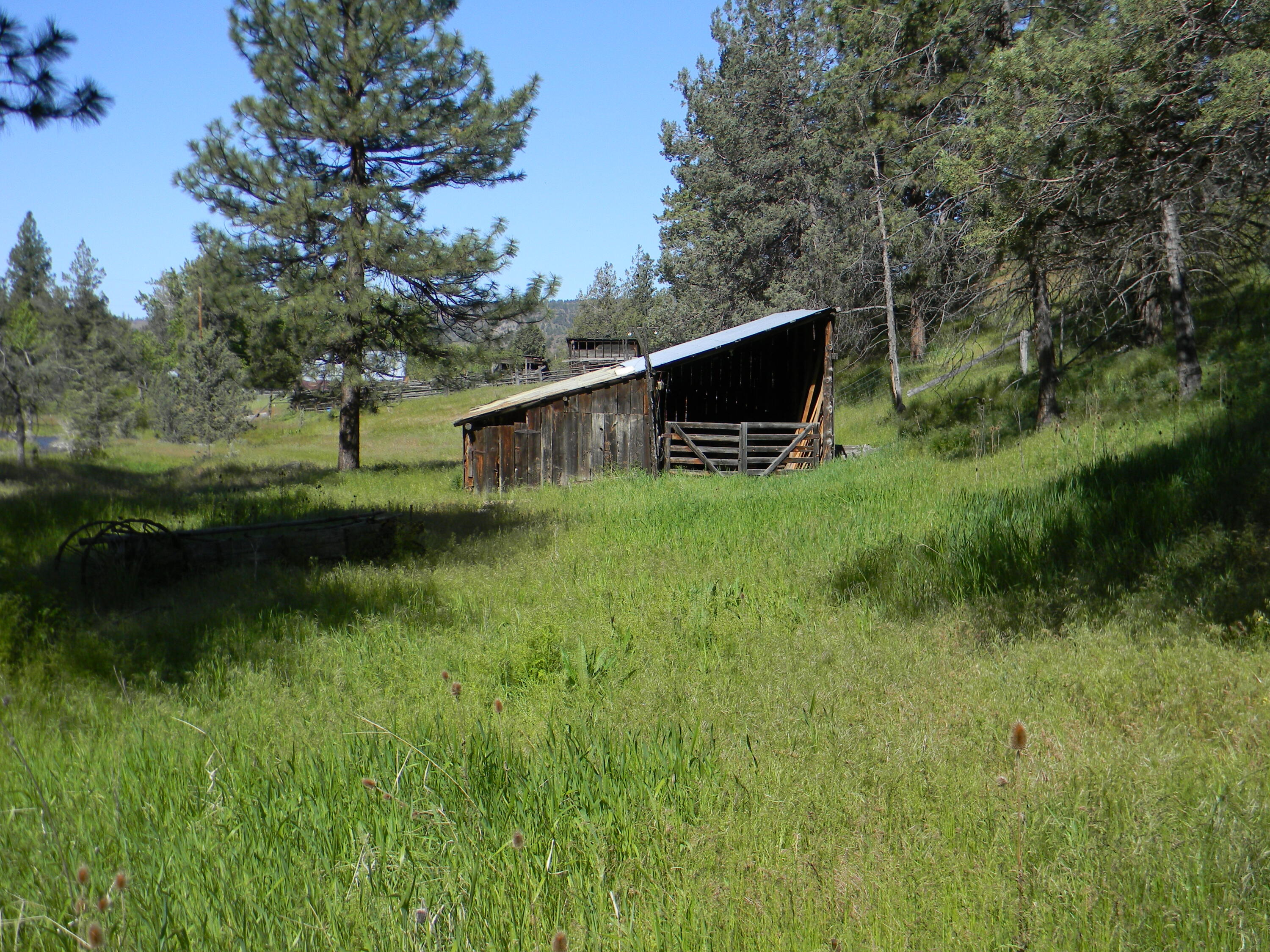44916 Kahler Basin Road Spray, OR 97874 - Photo 10 of 25 Barn