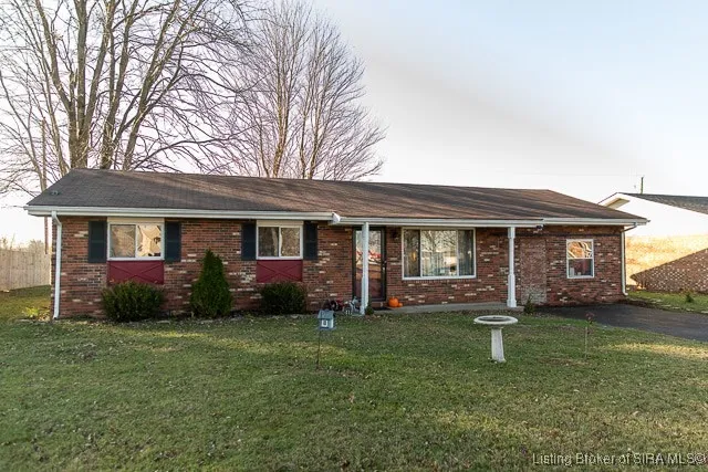 $199,900 | 2323 Seneca Drive, Madison, IN 47250