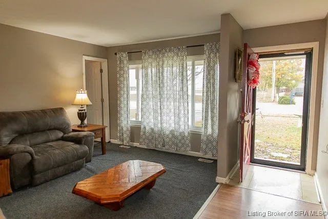 $199,900 | 2323 Seneca Drive, Madison, IN 47250