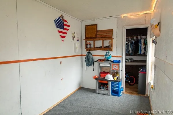 $180,000 | 2323 Seneca Drive, Madison, IN 47250