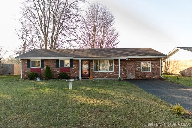 $199,900 | 2323 Seneca Drive, Madison, IN 47250