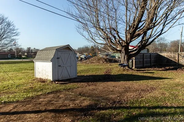 $180,000 | 2323 Seneca Drive, Madison, IN 47250